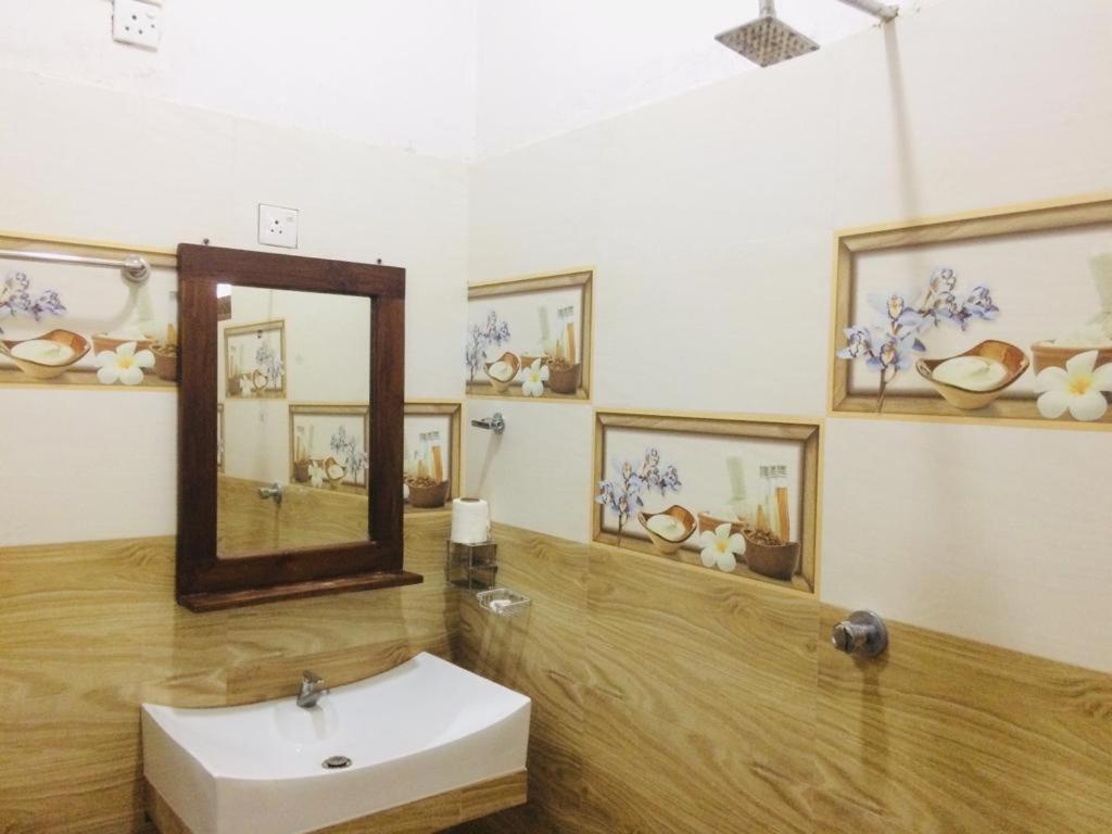 Ambel Homestay アヌラーダプラ エクステリア 写真